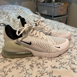 Nike AirMax 270